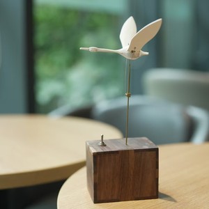 Bird Song Music Style-Wooden Electric Toy Flying White Swan Solid Wood Handmade Music Box Children's Birthday Gift